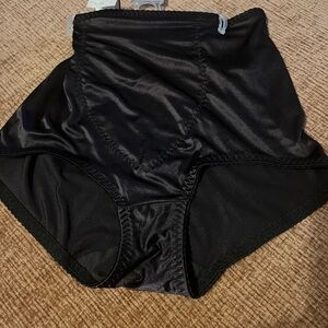 Black High-Waisted Shapewear